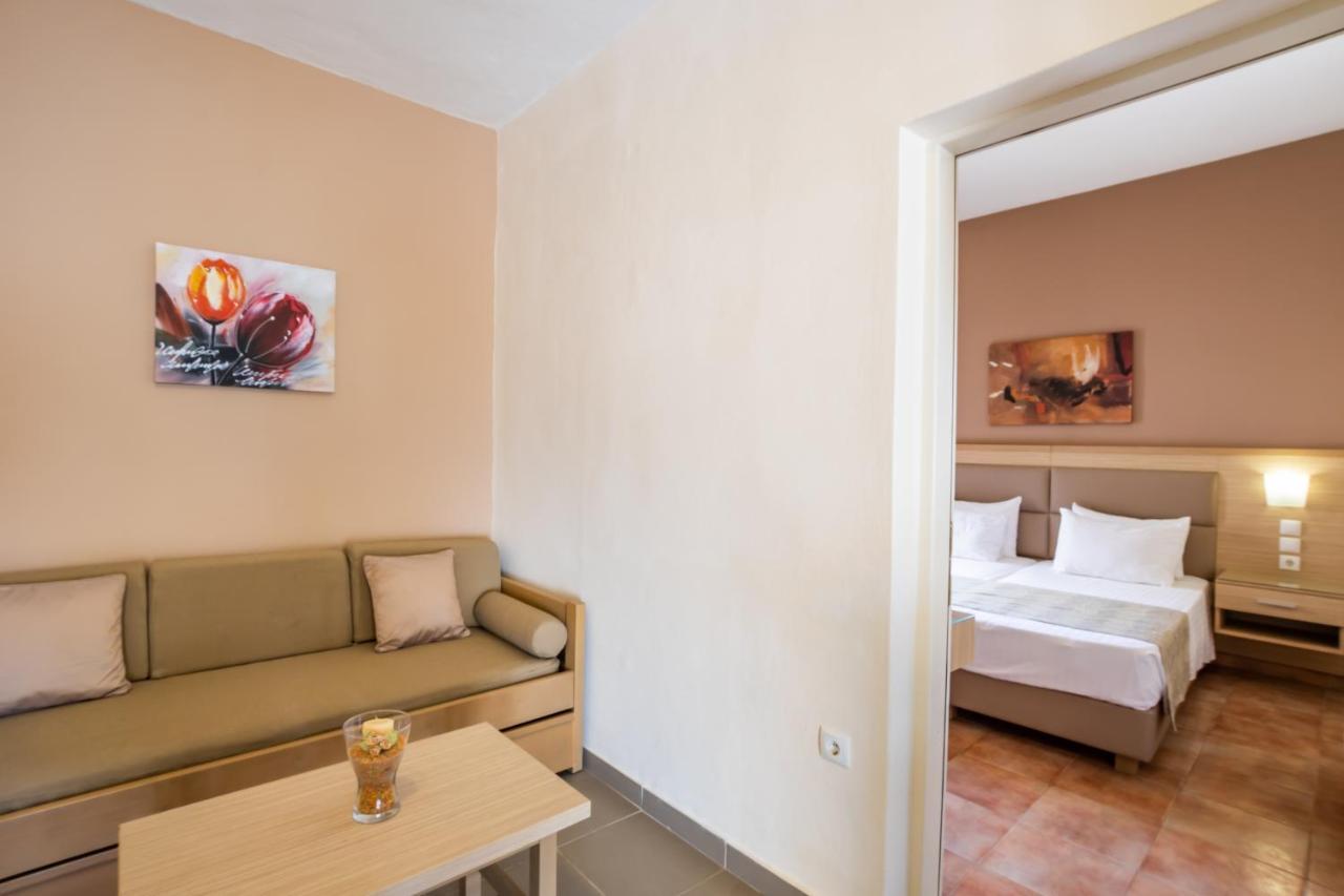Aphrodite Luxury Studios & Apartments Karpathos Exterior photo