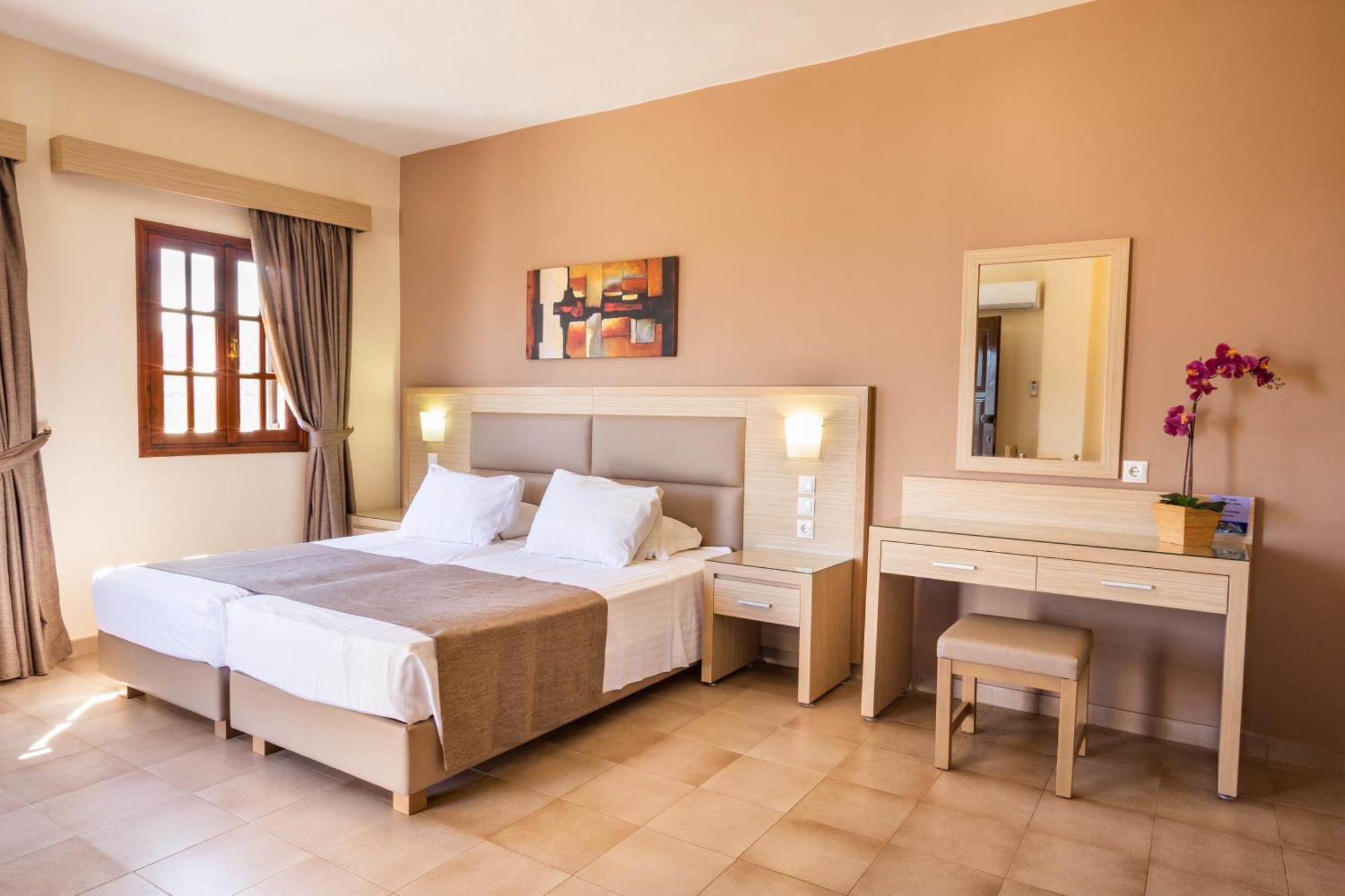 Aphrodite Luxury Studios & Apartments Karpathos Exterior photo